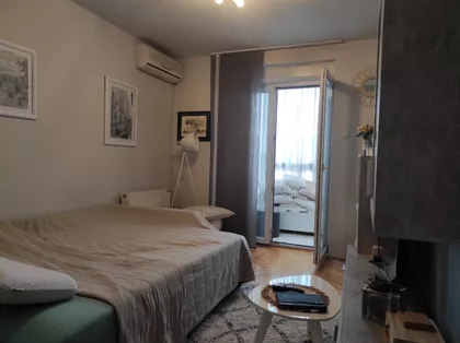 Hadži Ruvimova | 4zida.rs