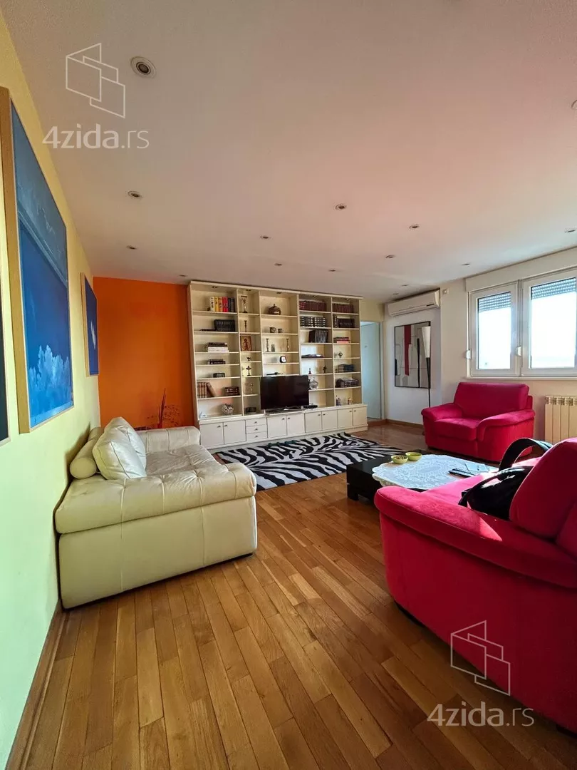 Petosoban stan | 4zida