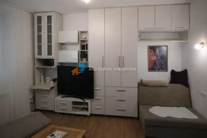 Crveni Krst Vračar | 4zida.rs