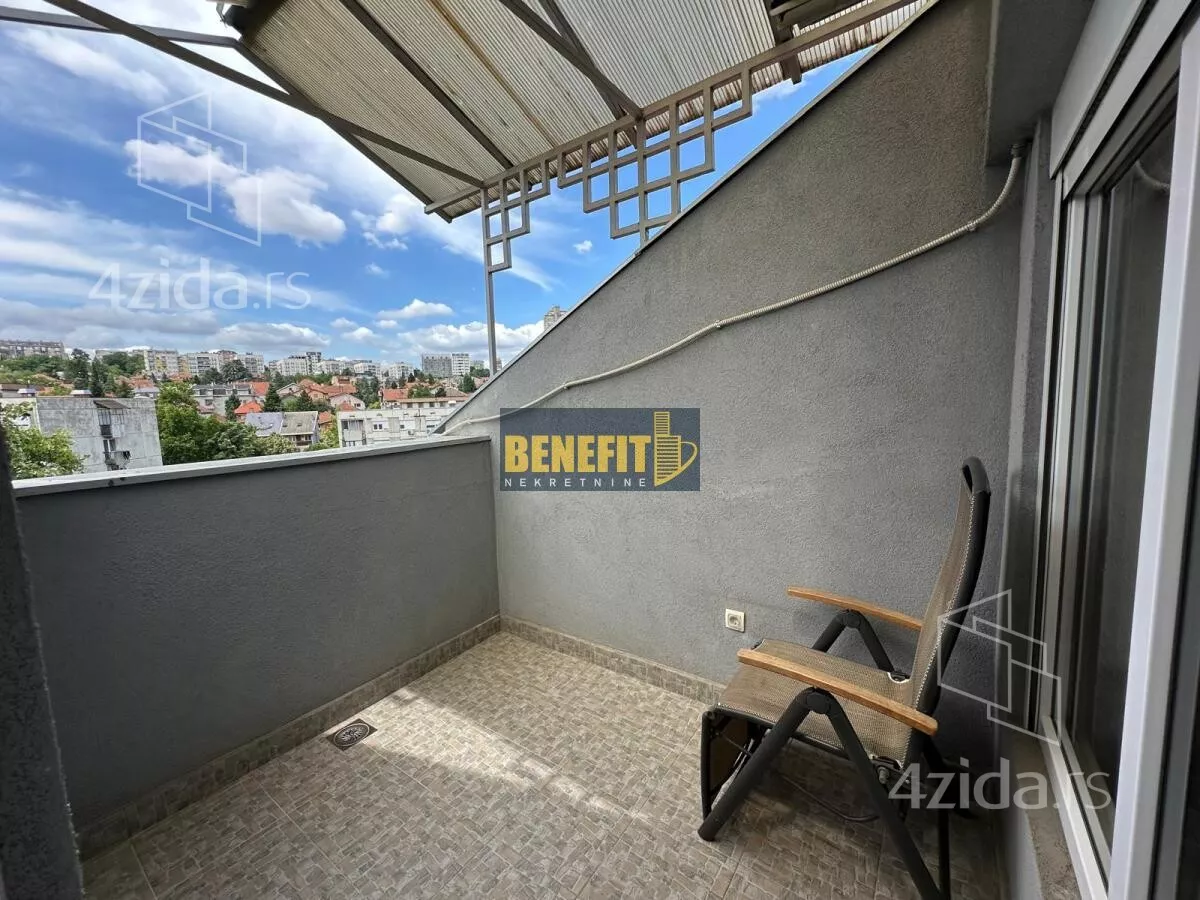 Petosoban stan | 4zida