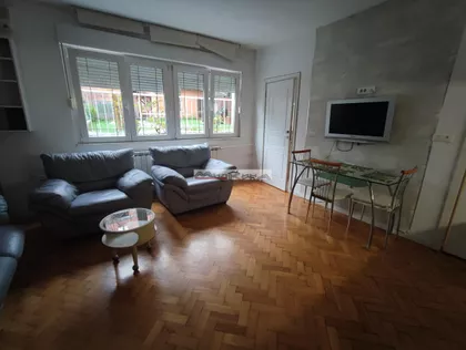 Klinički Centar | 4zida.rs