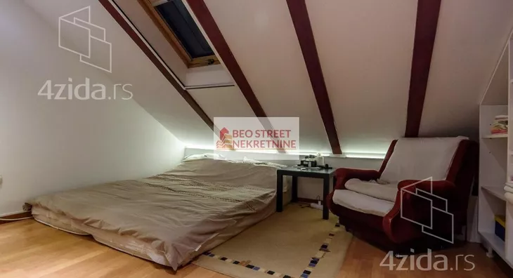 Četvoroiposoban stan | 4zida