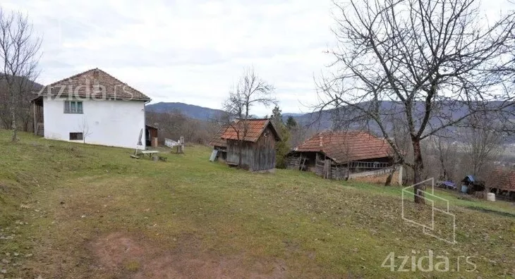Plac | 4zida