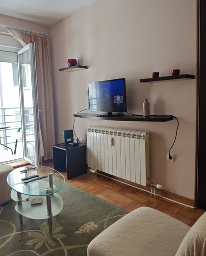 Pećska 11 | 4zida.rs