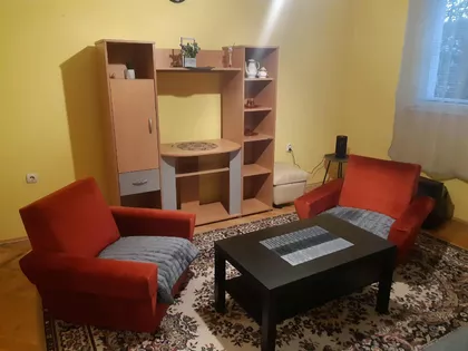 Velibora Markovića 25 | 4zida.rs