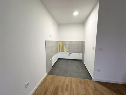 Novo Naselje | 4zida.rs