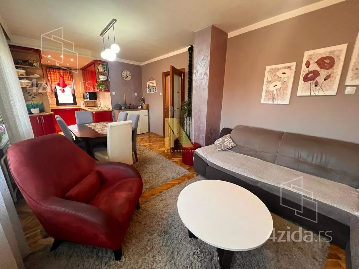 Četvorosoban stan | 4zida