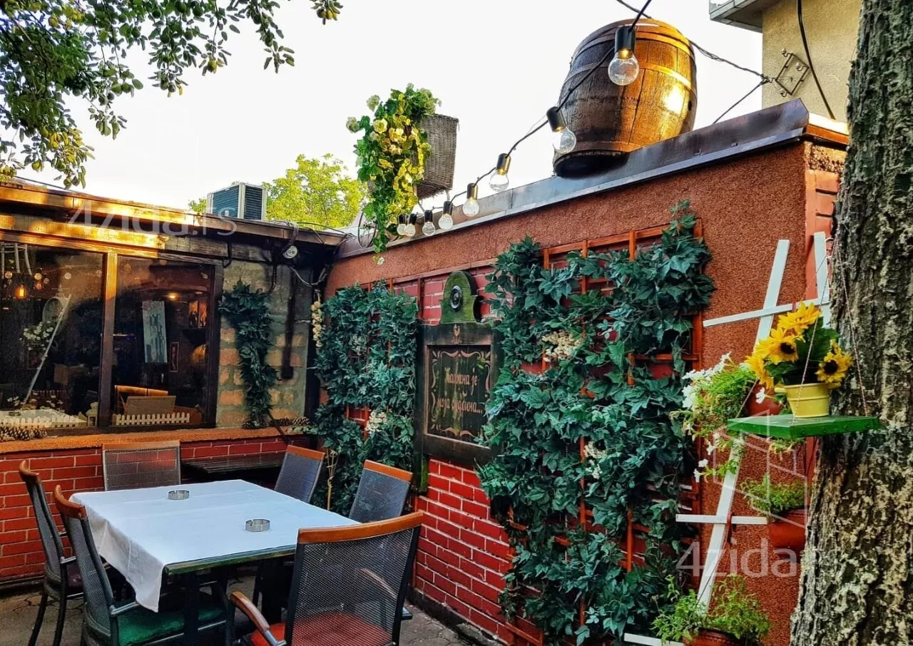 Ugostiteljski objekat | 4zida