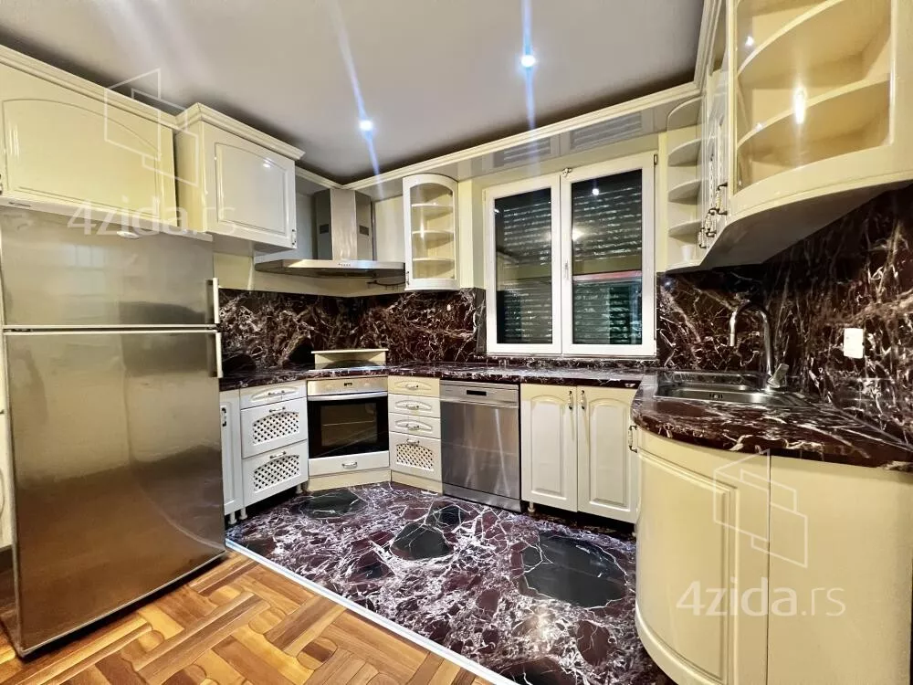 4-etažna kuća | 4zida