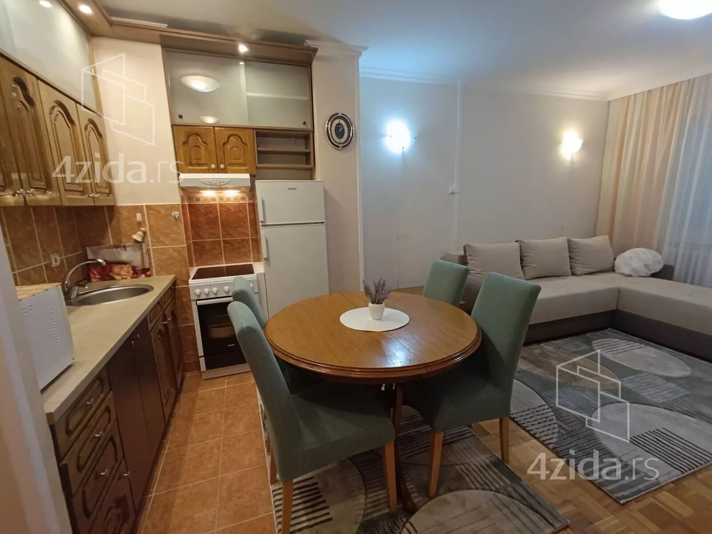 Dvoiposoban stan | 4zida