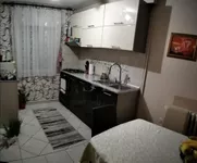 Šestosoban stan | 4zida