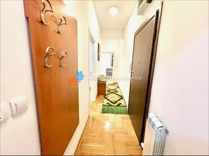 Crveni Krst Vračar | 4zida.rs