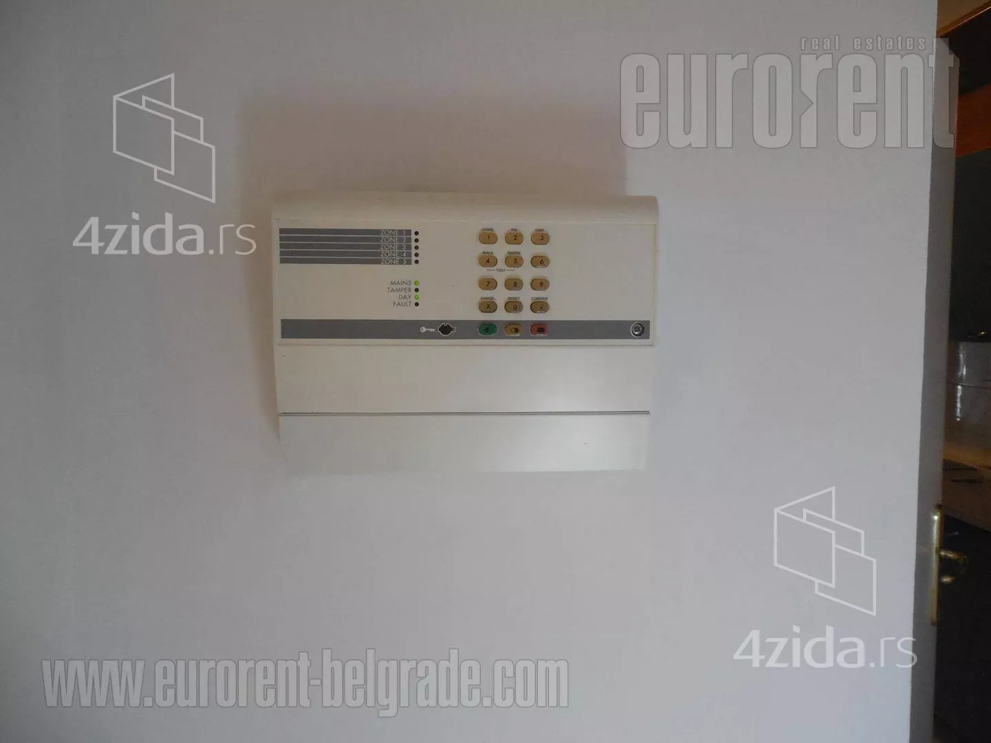 Troiposoban stan | 4zida