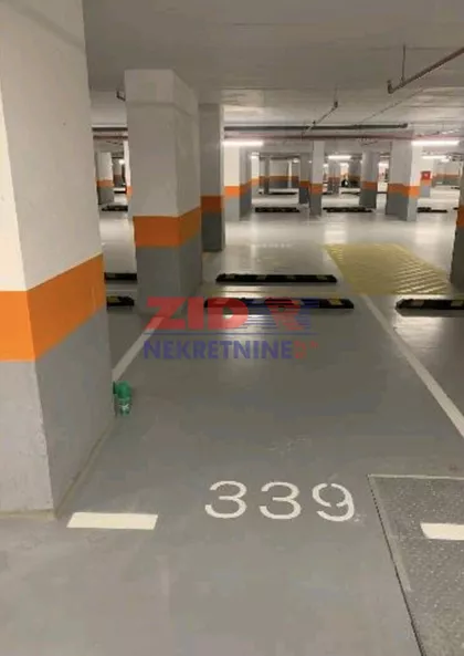 Tošin Bunar | 4zida.rs