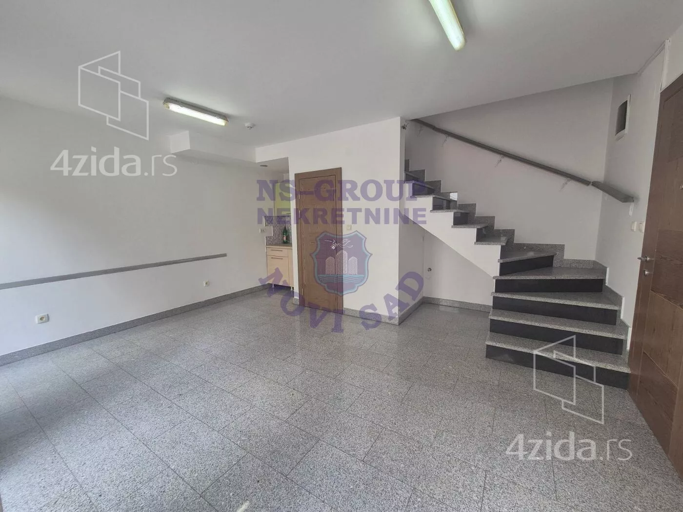 Lokal | 4zida