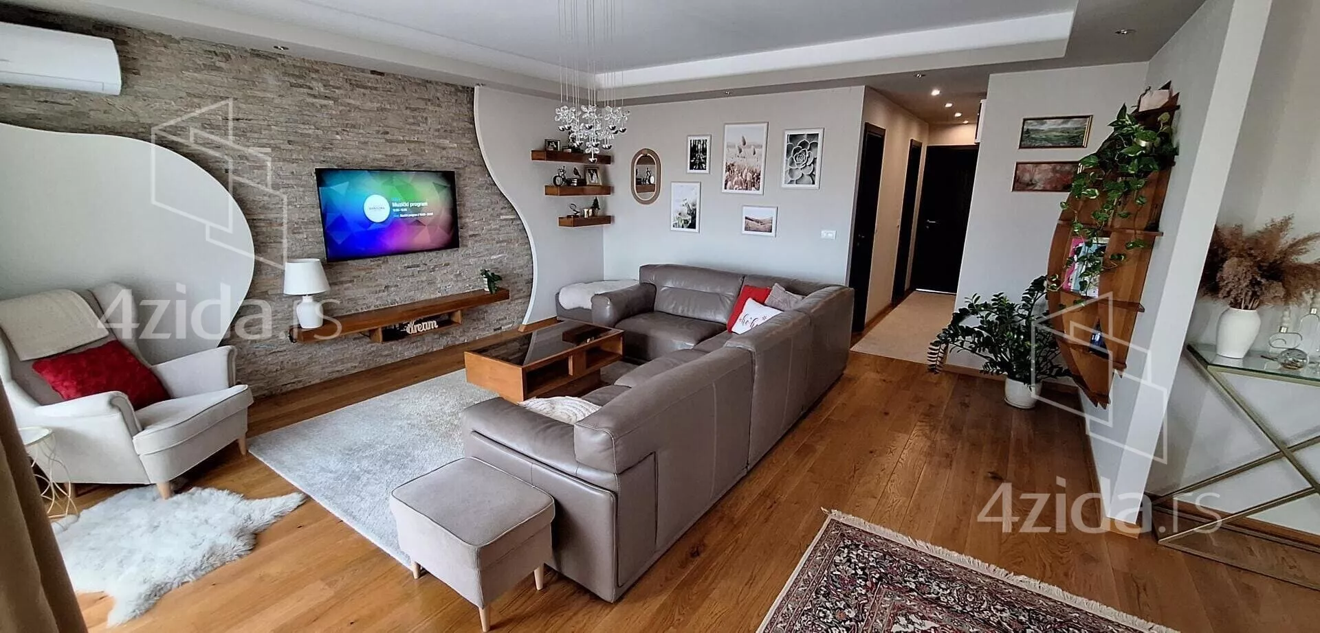 Troiposoban stan | 4zida