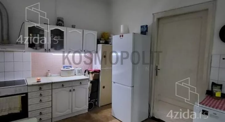 Četvoroiposoban stan | 4zida