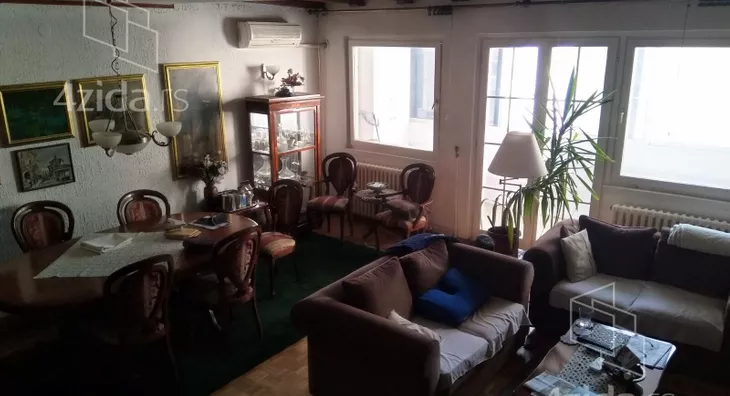 Četvoroiposoban stan | 4zida