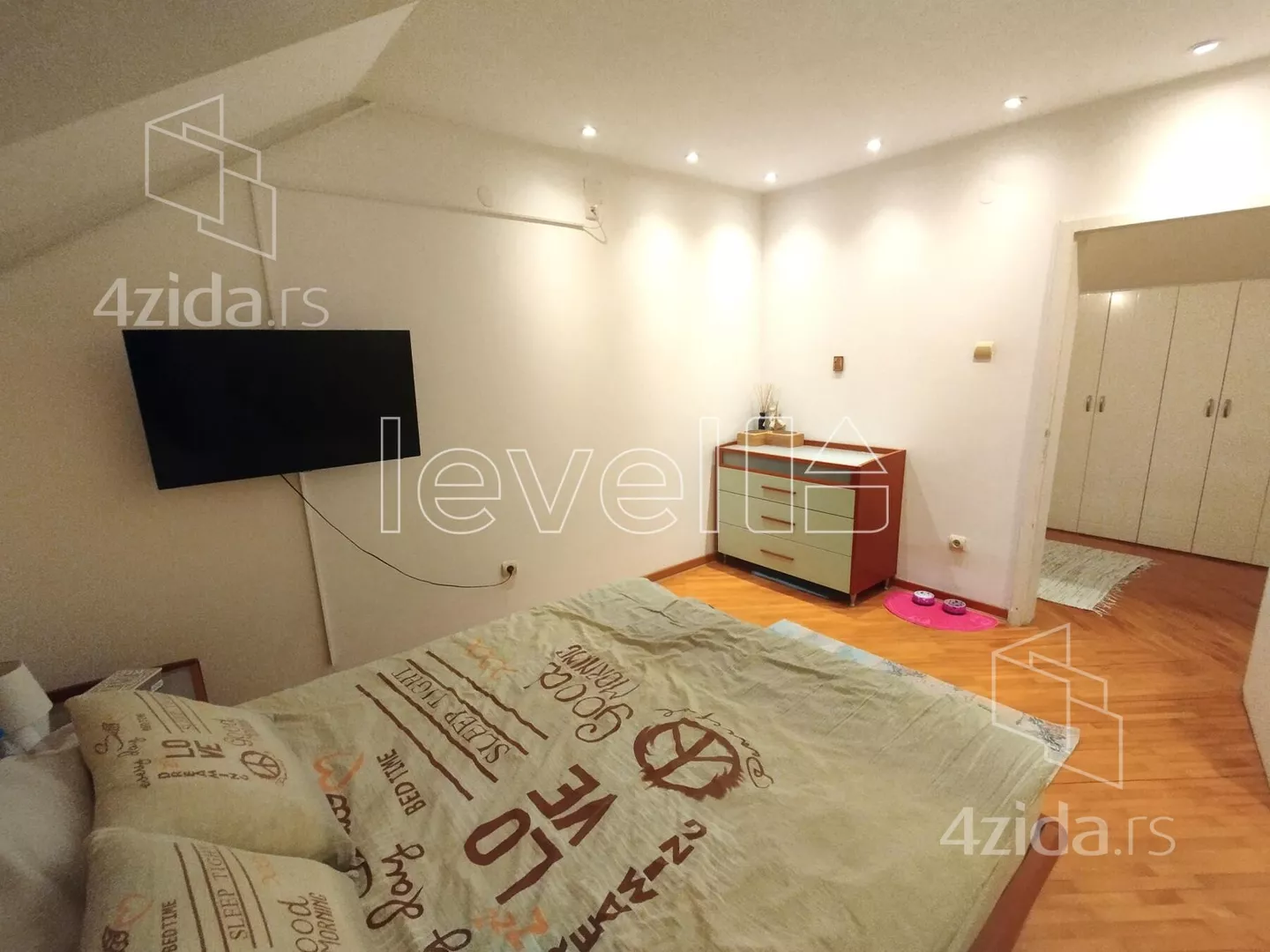 Četvorosoban stan | 4zida