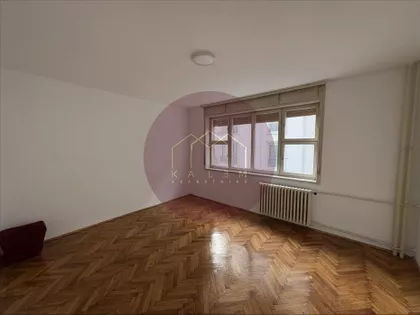 Krunski Venac | 4zida.rs