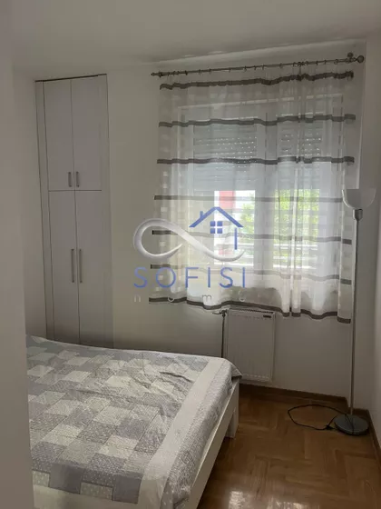 Petra Drapšina | 4zida.rs