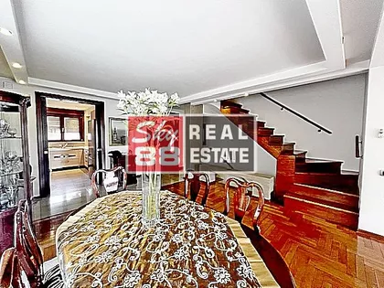 Julino Brdo | 4zida.rs