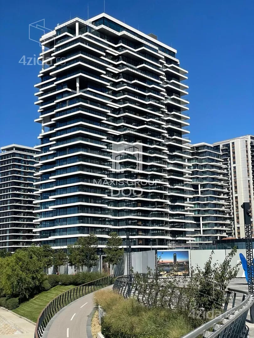 Četvoroiposoban stan | 4zida