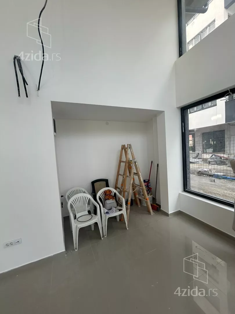 Poslovni prostor | 4zida