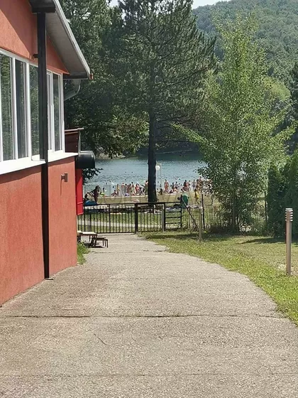 Borsko jezero | 4zida.rs