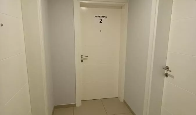 Devetosoban stan | 4zida