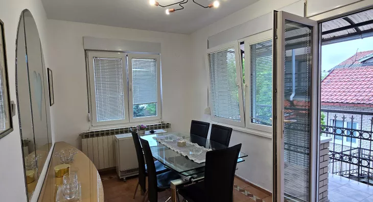 Šestosoban stan | 4zida