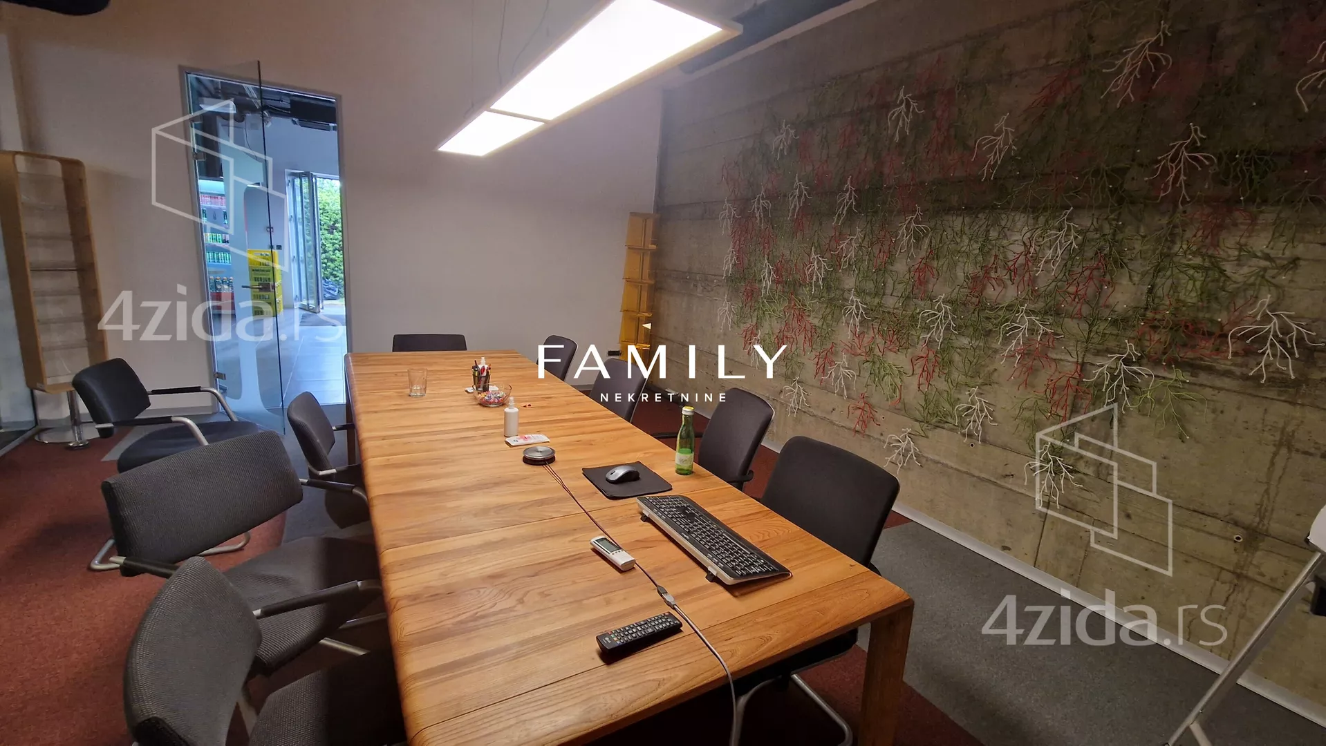 Poslovni prostor | 4zida