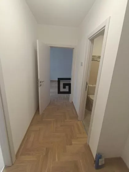 Prvomajska | 4zida.rs