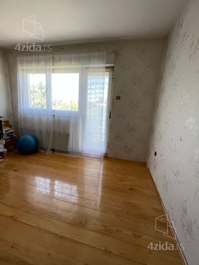 4-etažna kuća | 4zida