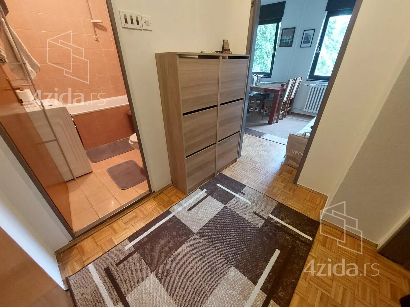 Jednoiposoban stan | 4zida