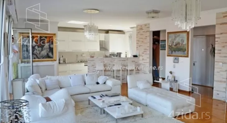 Petosoban stan | 4zida