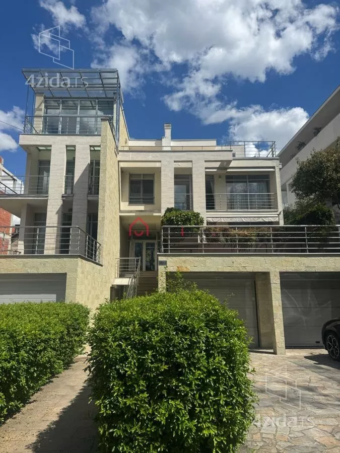 Petosoban stan | 4zida