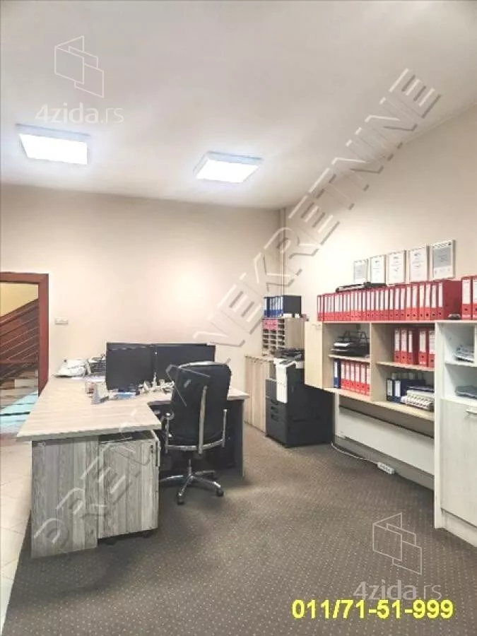 Poslovni prostor | 4zida