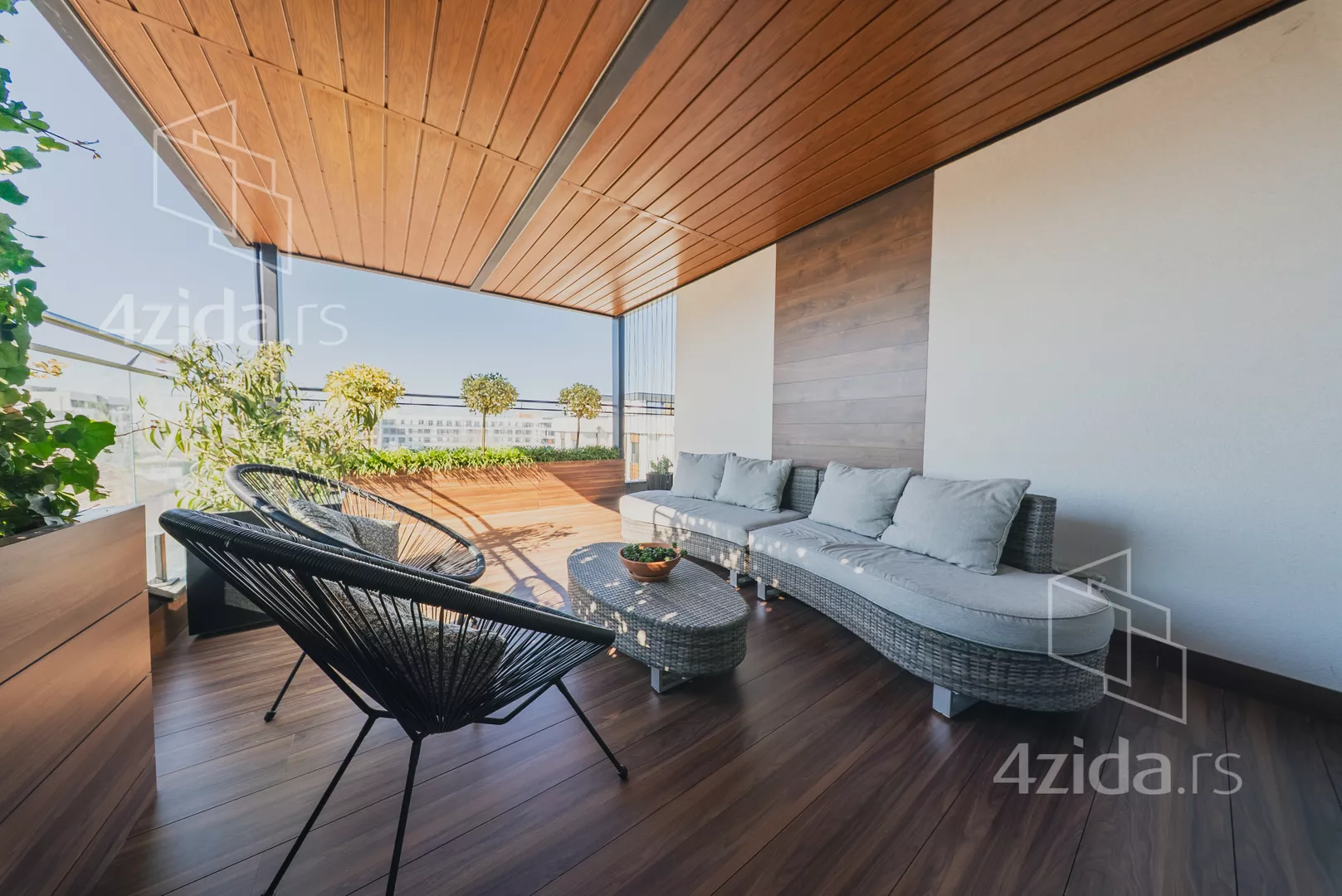 Petosoban stan | 4zida