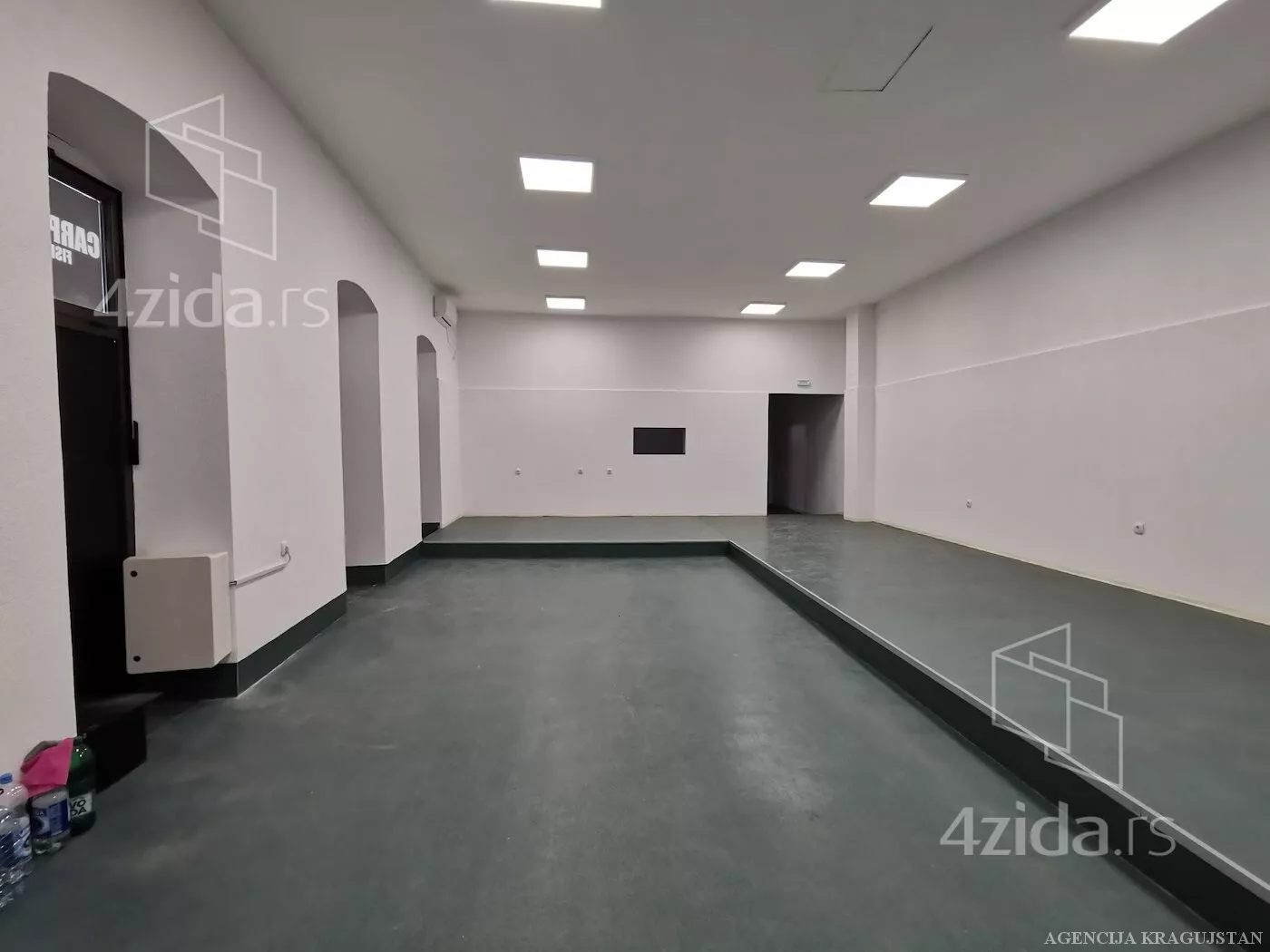 Poslovni prostor | 4zida