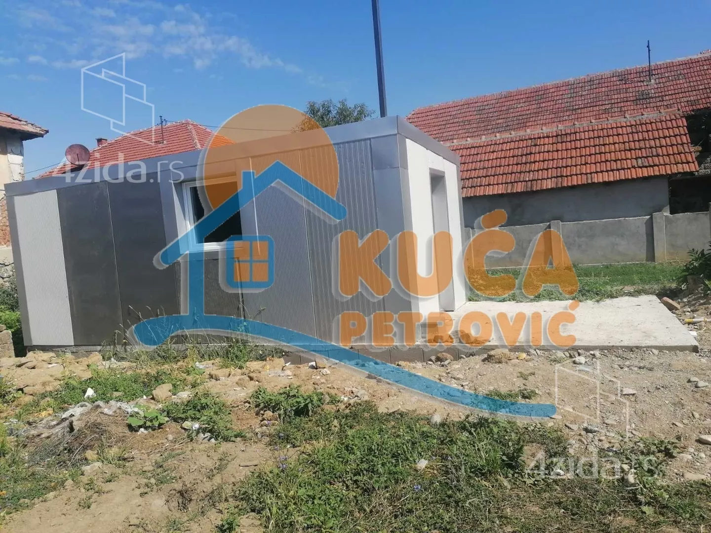 Lokal | 4zida