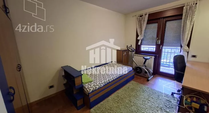 4-etažna kuća | 4zida