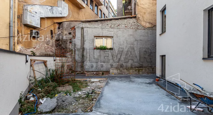 Lokal | 4zida
