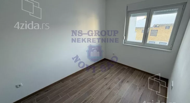 Šestosoban stan | 4zida