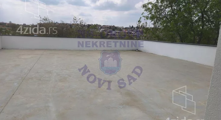 Četvoroiposoban stan | 4zida