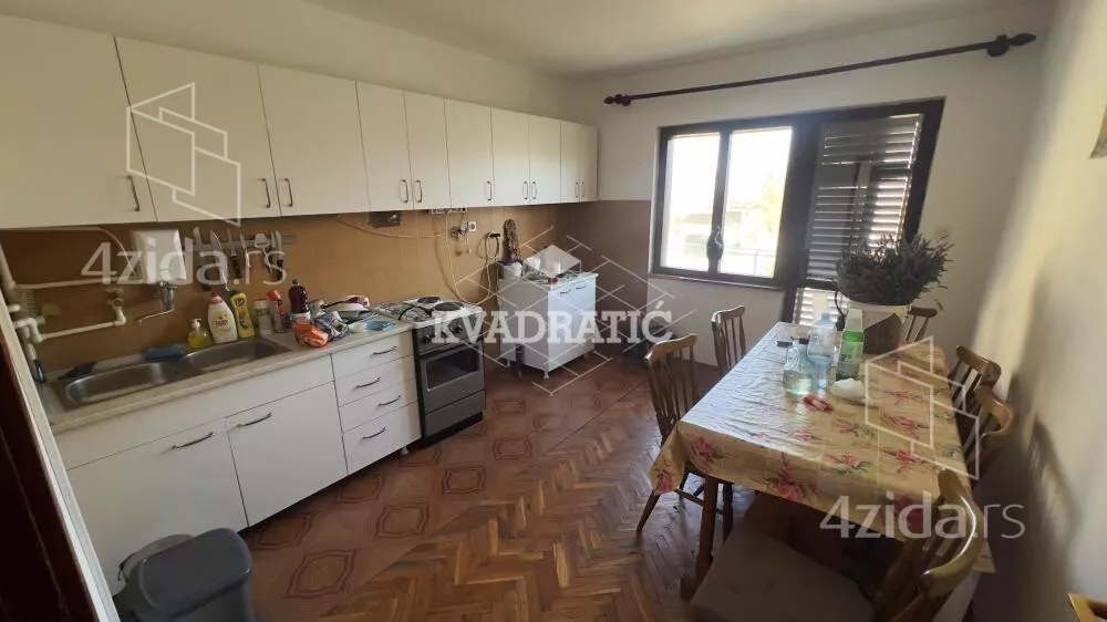 4-etažna kuća | 4zida