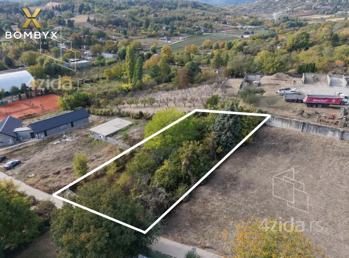 Plac | 4zida