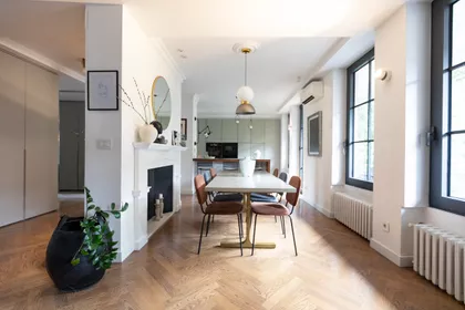 KURSULINA | 4zida.rs