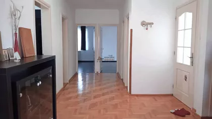 Mali Radanovac | 4zida.rs