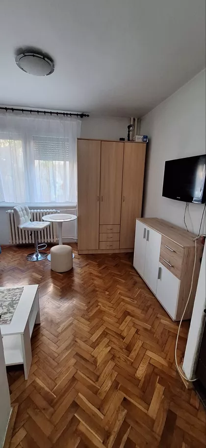 Železnička stanica | 4zida.rs
